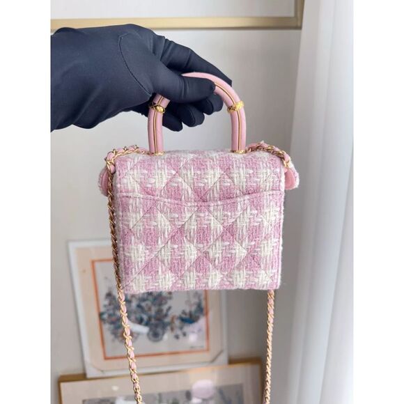 Chanel Women Pre-Loved Bag Very Good Condition - Picture 6 of 9